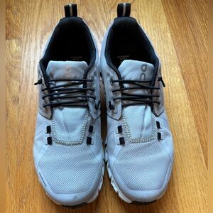 On Cloud 5 Waterproof Sneakers